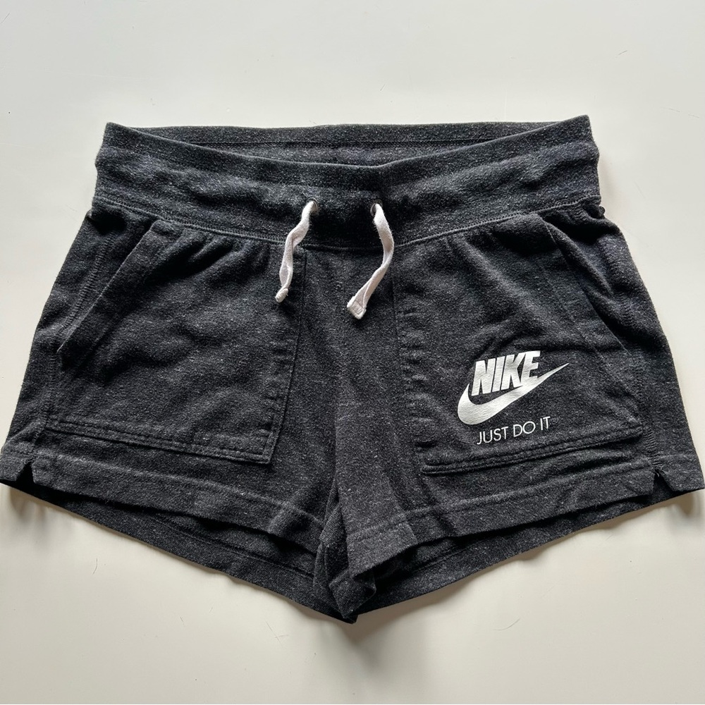 Nike Women's Grey Athletic Shorts Sportswear Athleisure Size XS
